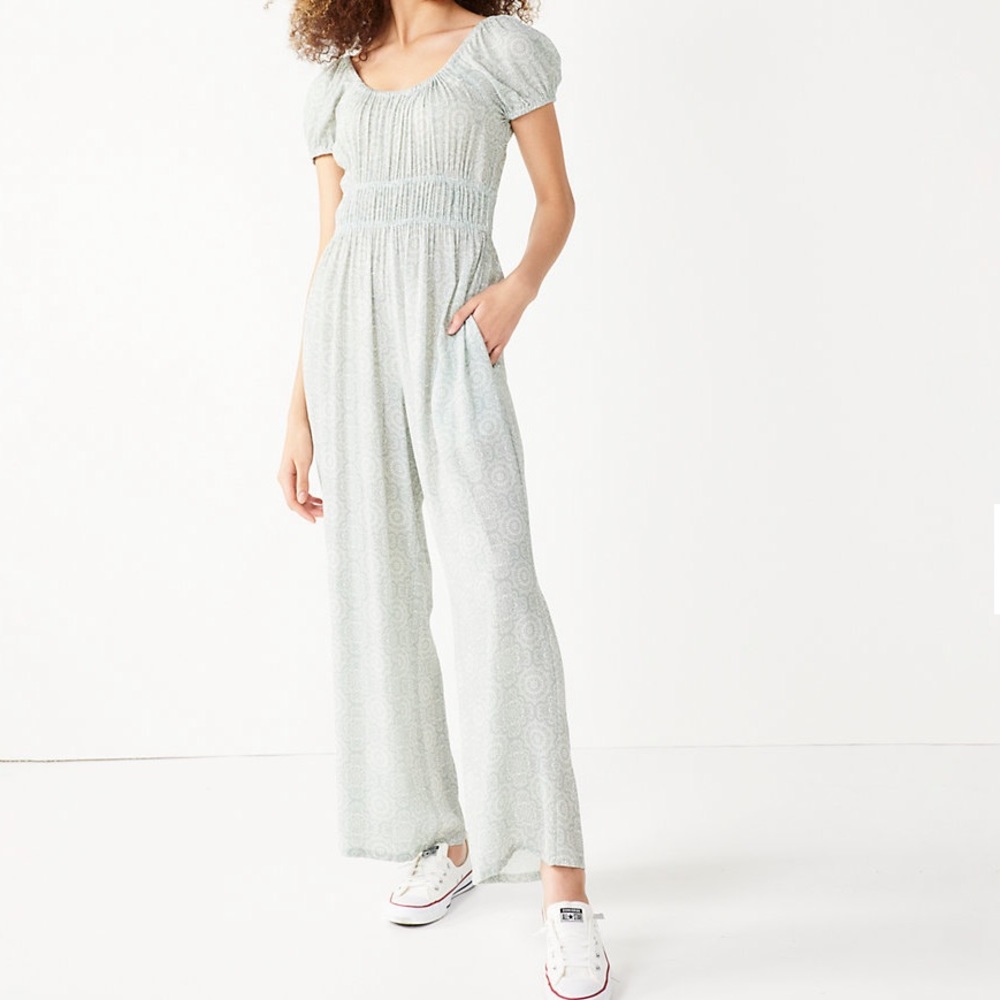 ⭐️SALE⭐️ ⭐️Rewind Smocked Waist Jumpsuit NWT